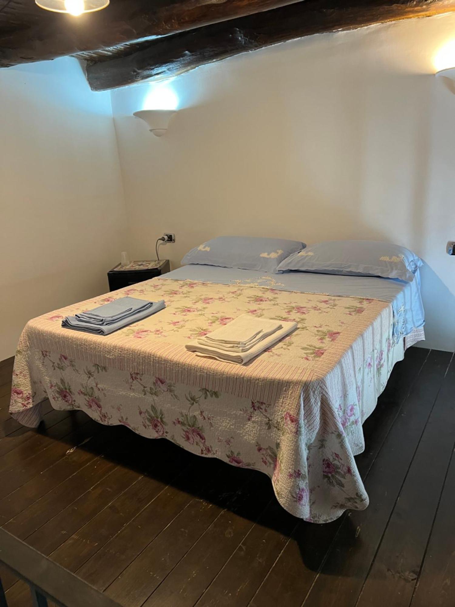 La Limonaia Di Chiaia Apartment Napoli Ngoại thất bức ảnh